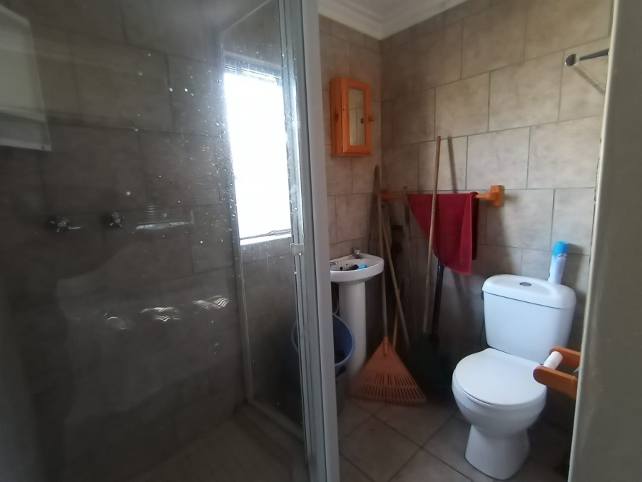 6 Bedroom Property for Sale in Vredefort Free State